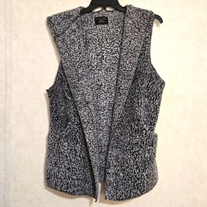 SZ M LOVE TREE TEDDY BEAR HOODED VEST